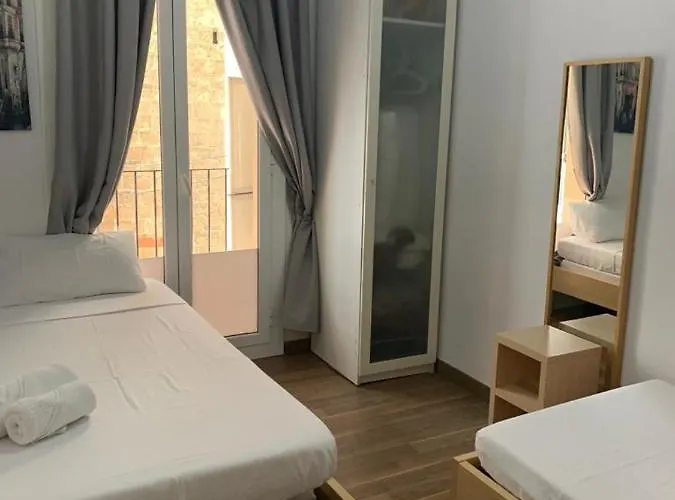 Modern Al Carrer Blai, Poble Sec Апартаменты