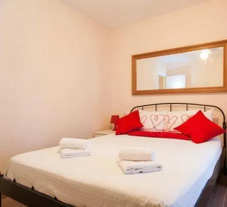 Modern Al Carrer Blai, Poble Sec * Barcelona