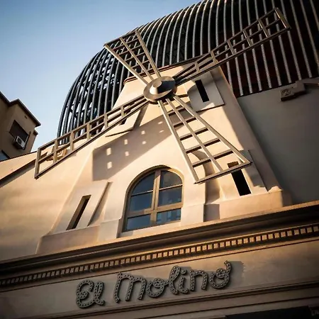 Modern Al Carrer Blai, Poble Sec Barcelona
